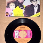 D.D.SOUND LOVE ME TONIGHT / HOOTCHIE-COOTCHIE 7" SINGLE - pikkukuva 2