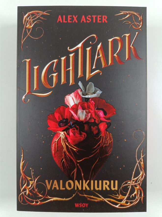 Alex Aster : Lightlark : Valonkiuru (syrjävärjätty)
