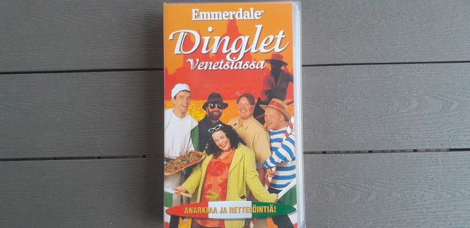 VHS: Emmerdale - Dinglet Venetsiassa 1999/2001)