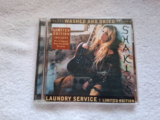 Laundry Service [Limited] by Shakira CD