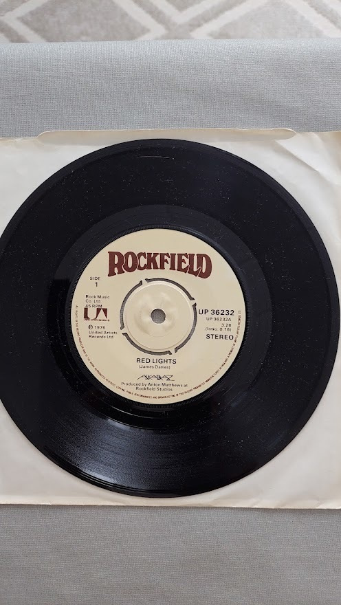 7" Alkatraz: Red Lights / Maybe Monday