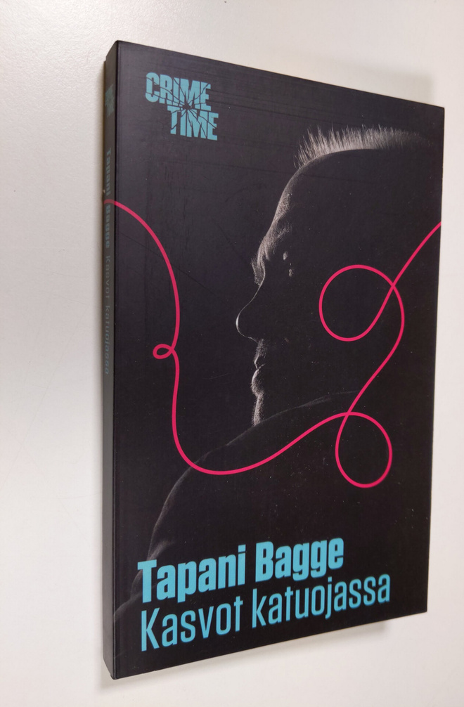 Tapani Bagge : Kasvot katuojassa