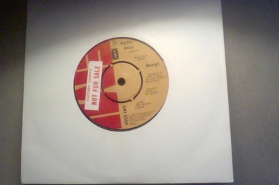DESIGN  ::  PULLIN' AWAY  ::  VINYYLI  7"  ..   UK 1975
