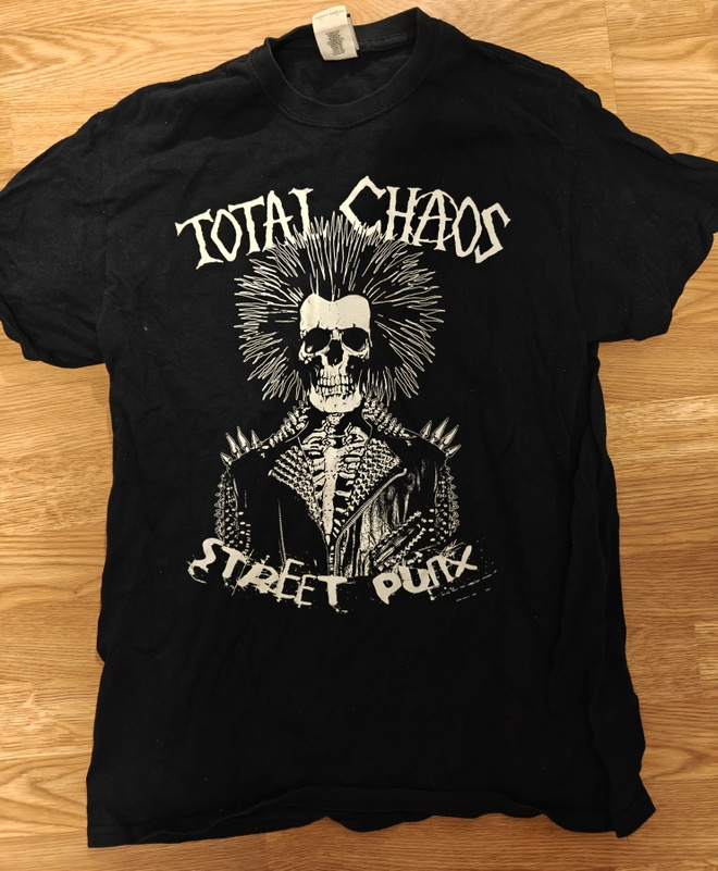 Total Chaos street punx t-paita