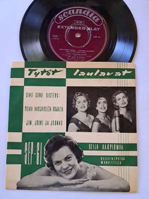 Seija Karpiomaa / Sing Song Sisters – Tytöt Laulavat