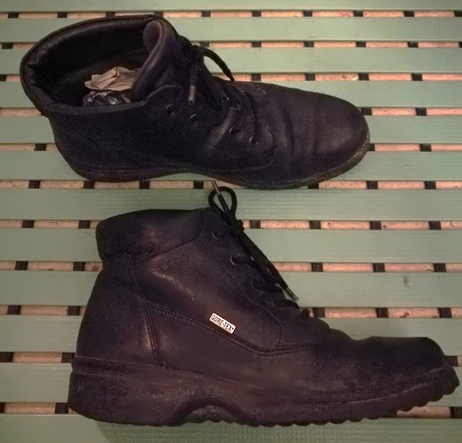 Goretex- Joka sään kengät koko 38 ( ei nahkaa ) nyörit