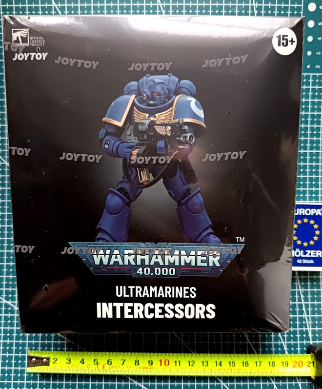 JOYTOY WARHAMMER Ultramarines Intercessors figuuri (UUSI)