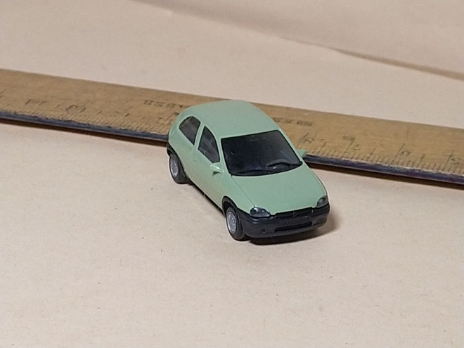 Opel Corsa henkilöauto 1998	1:87	Herpa