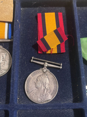 Queens South Africa medal / Buurisodan muistomitali