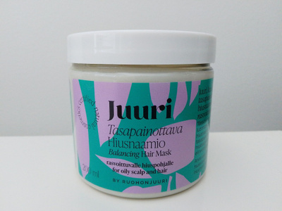 Pieni kosmetiikkapaketti