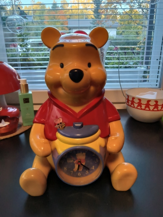Disney Nalle Puh herätyskello / säästöpankki