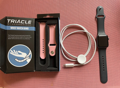 Apple Watch Series 3 38mm GPS – laturi + 2 ranneketta