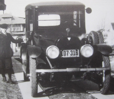 2 VANHAA Valokuvaa Amerikan Suomalaiset KOMEA Auto 1920-l