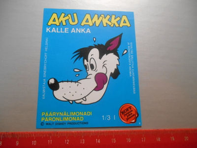 Aku Ankka Päärynälimonadi Sinebrychoff etiketti Sepe Susi