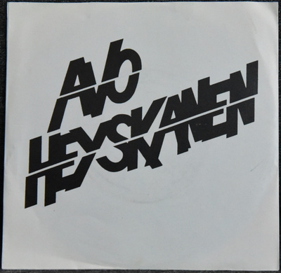 Single: Avo Heyskanen - Antakaa avuttomien nauraa / Itsevar.