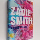 Zadie Smith : Kauneudesta - pikkukuva 1