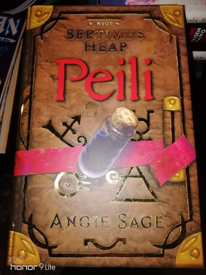 Angie Sage Septimus Heap Peili