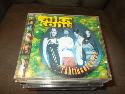 CD AIKAKONE ** TÄHTIKAAREN TAA **