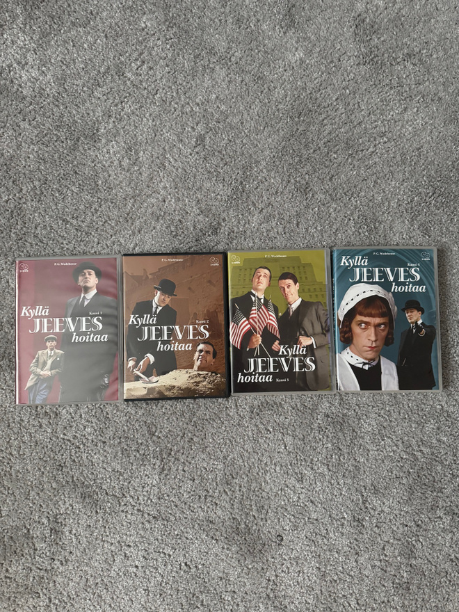 Kyllä Jeeves Hoitaa kaudet 1-4