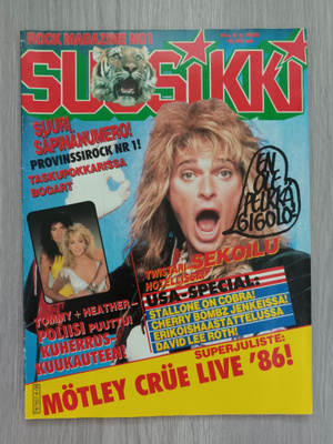 Suosikki 8/1986 (sisältää julisteet)