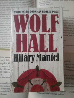 Hilary Mantel - Wolf Hall (paperback)
