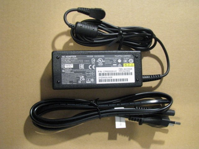AC ADAPTERI ( Fujitsu )