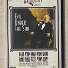 Agatha Christie: RIKOS AURINGON ALLA (1982) Peter Ustinov - pikkukuva 1