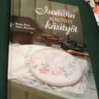 Pesu, Mattila: ISOÄIDIN KAUNIIT KÄSITYÖT (Sis.postikulut) - pikkukuva 1