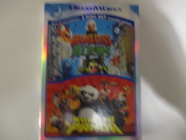 DVD MONSTERS VS ALIENS + KUNG FU PANDA