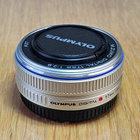 == Olympus M.Zuiko Digital 17mm f/2.8 Pancake - pikkukuva 1