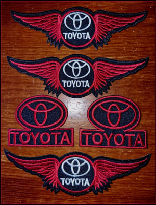 5 kpl TOYOTA kangasmerkkejä [yhteishintaan 10e]