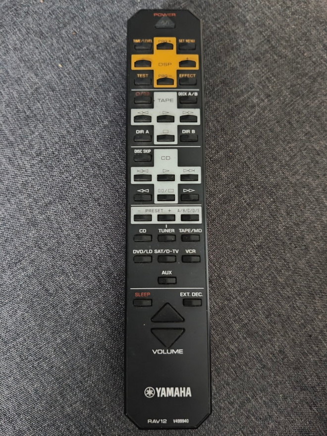Yamaha rav12 kaukosäädin
