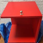 Expedit punainen laatikko ovella - pikkukuva 1