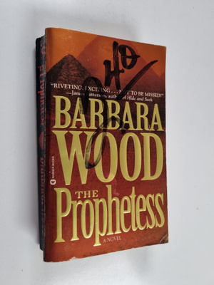 Barbara Wood : The prophetess