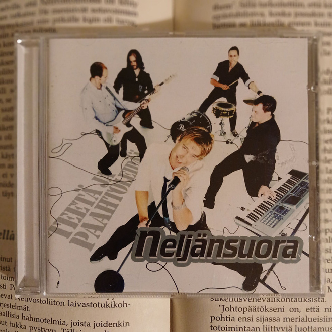 Neljänsuora - Teetä ja paahtoleipää (CD)
