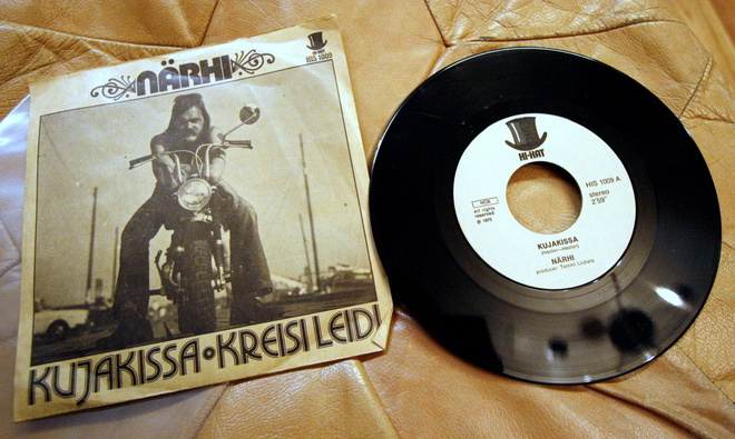 Närhi – Kujakissa / Kreisi Leidi