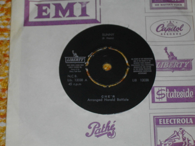 7" CHER - Sunny - single - 1966 pop rock suomi EX-