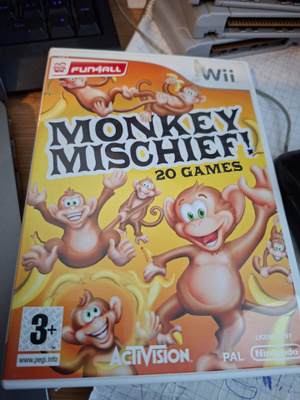 Wii Monkey Mischief CIB