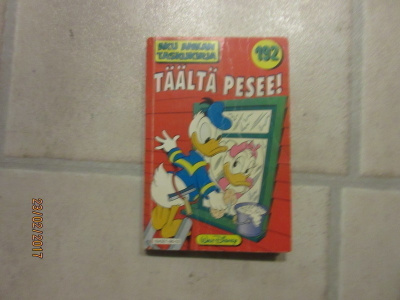 Aku Ankan taskukirja 192 - Täältä pesee! (1.Painos)