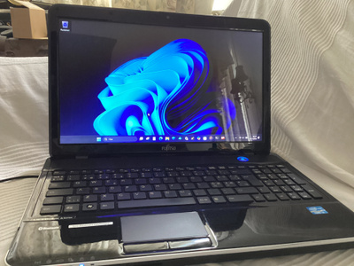 Fujitsu Lifebook Win11pro Enterprice