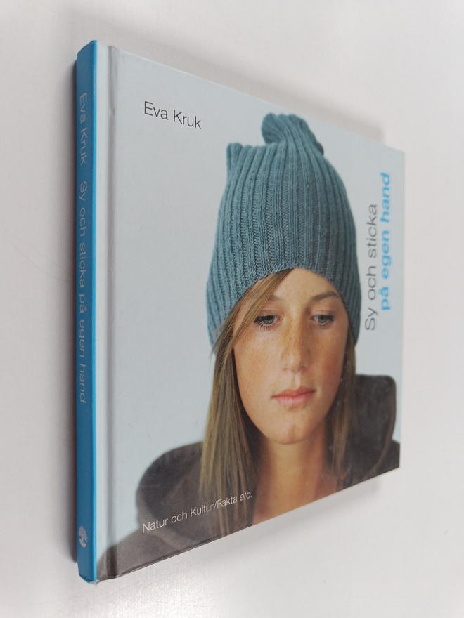 Eva Kruk : Sy och sticka på egen hand
