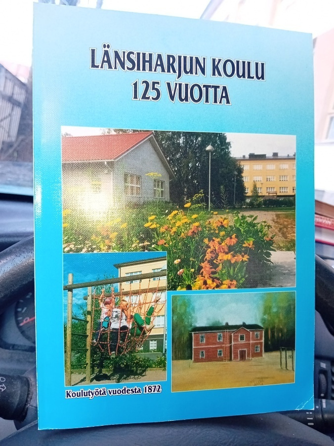 LÄNSIHARJUN KOULU 125 VUOTTA ( SIS POSTIKULU  )