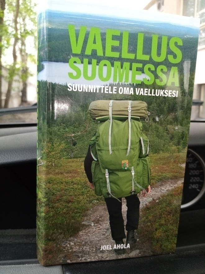 Joel Ahola : Vaellus Suomessa ( SIS POSTIKULU)