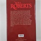 Nora Roberts : Savuhuntu - pikkukuva 2