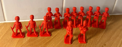 Coldstream Guards  soittaja/sotilas figuureja  13 kappaletta