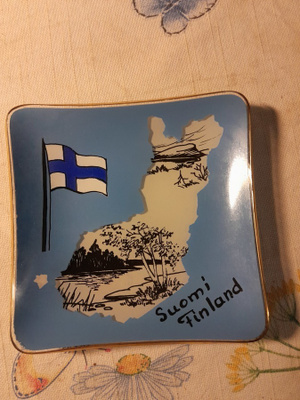 suomi tuhkakuppi