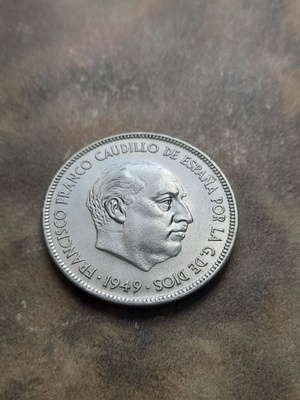 Espanja Cinco pesetas 1949 (50 on star)