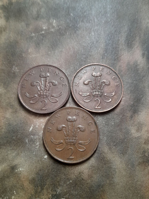 Iso-Britannia new pence, 3 kpl