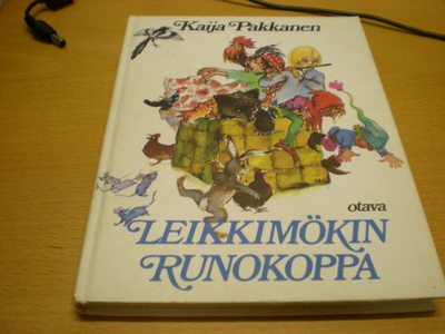 Kaija Pakkanen: Leikkimökin runokoppa