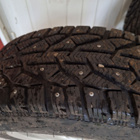 Nastarenkaat 205/60R16 Mersun aluvanteilla - pikkukuva 2